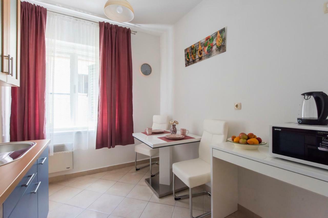 T&M Apartment With Parking In The Old Town Zadar Exterior photo